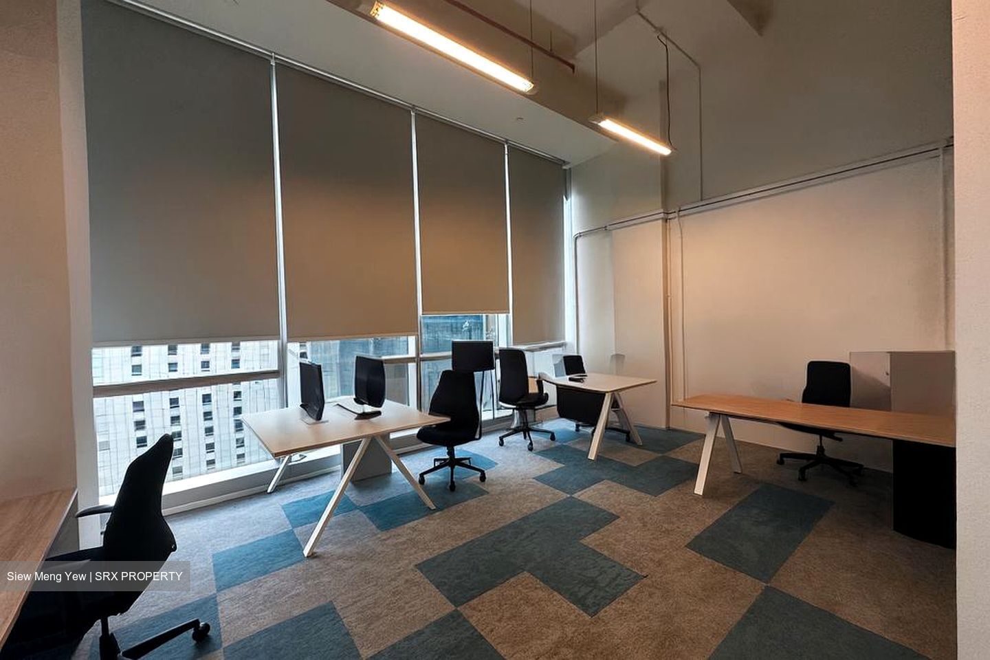Sbf Center (D1), Office #525615521